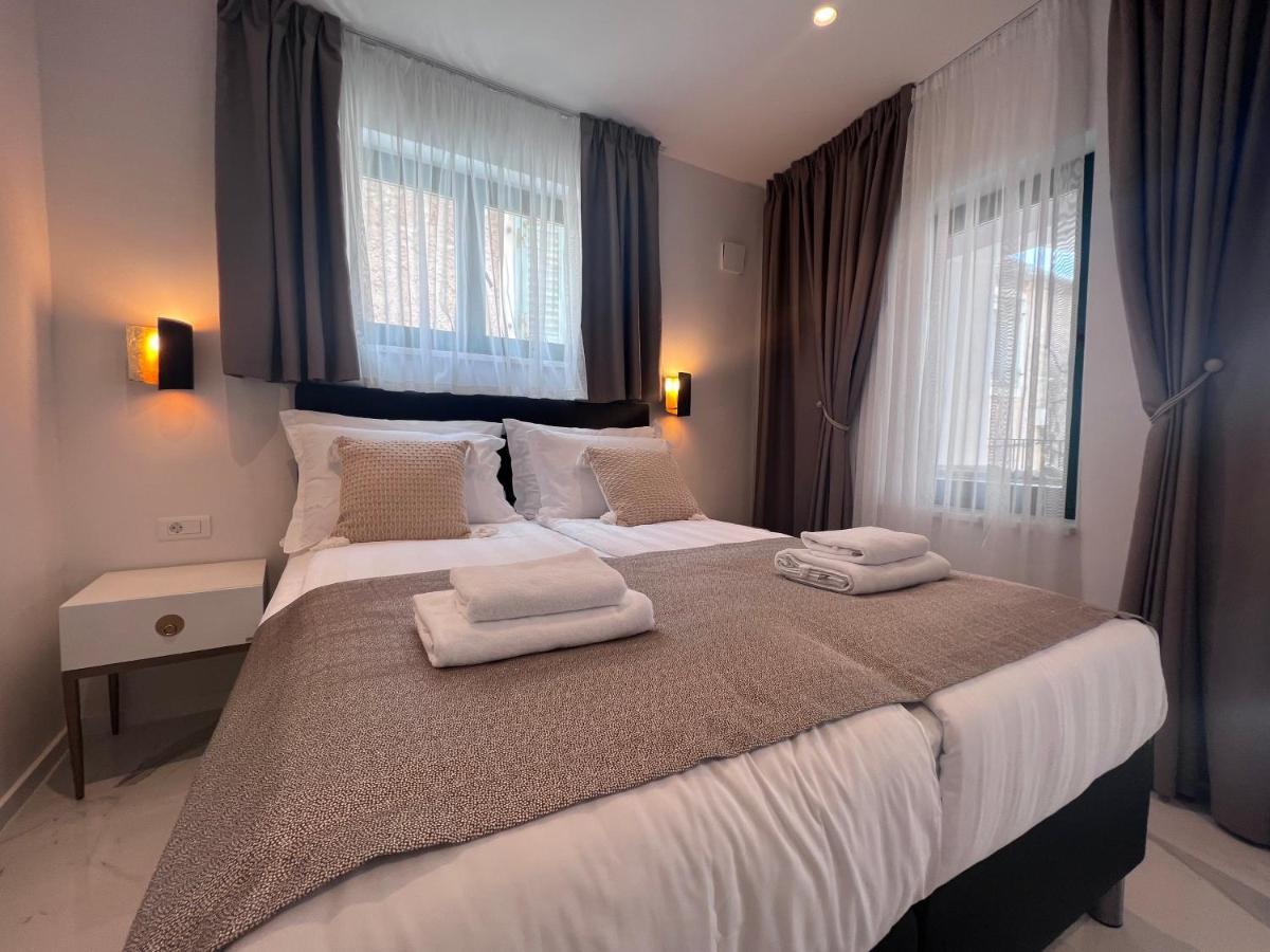 Azalea Dalmacija Luxury Rooms And Apartments Primošten Exteriör bild
